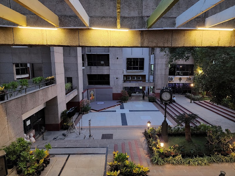 National Institute of Fashion Technology