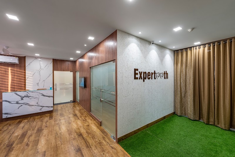 Dr Manish Agrawal's Experteeth, Senior Dentist in Raipur