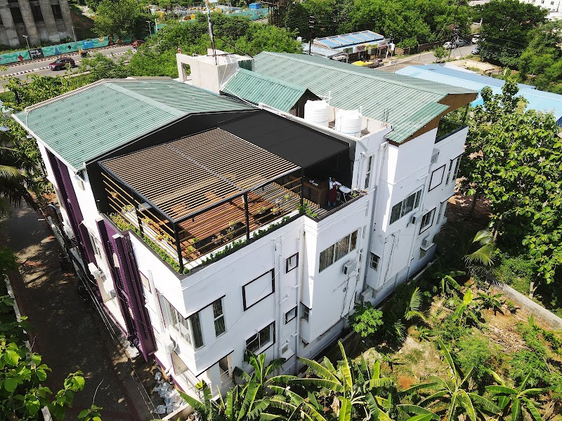 THE GREENSTAR INN PREMIUM
